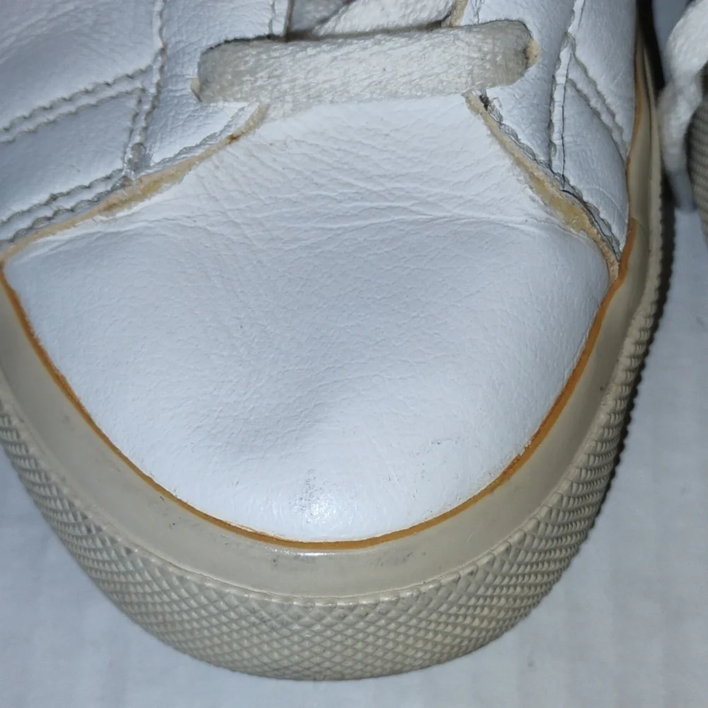 Veja Campo Leather Sneakers. Womens size 9. White & Light Copper in color. - Picture 10 of 13